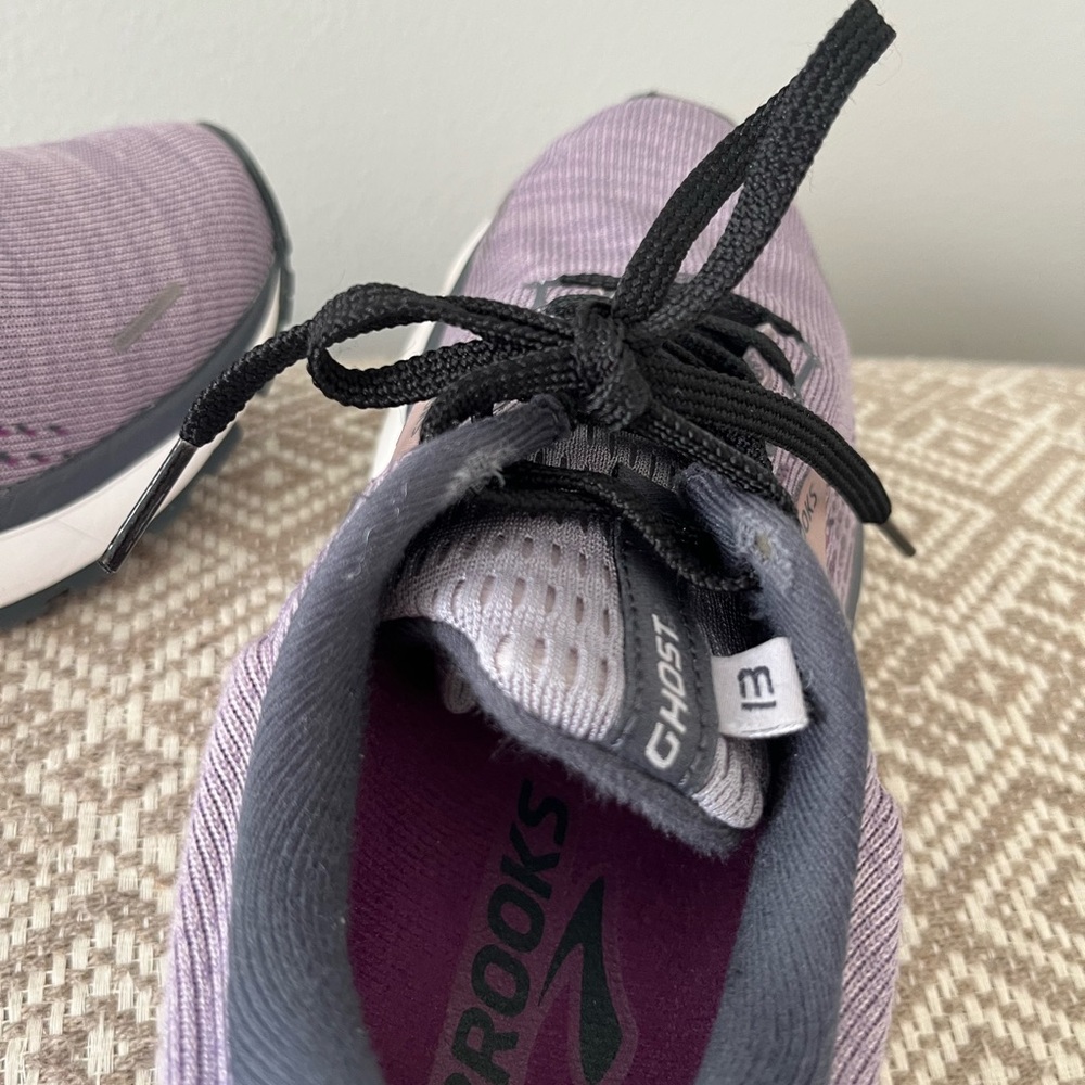 Brooks Women's Athletic Shoes Ghost- Purple and Gray - Picture 4 of 11